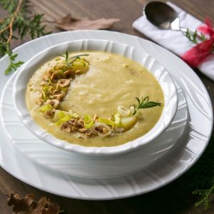 Creamy leek and potato soup with rosemary and thyme